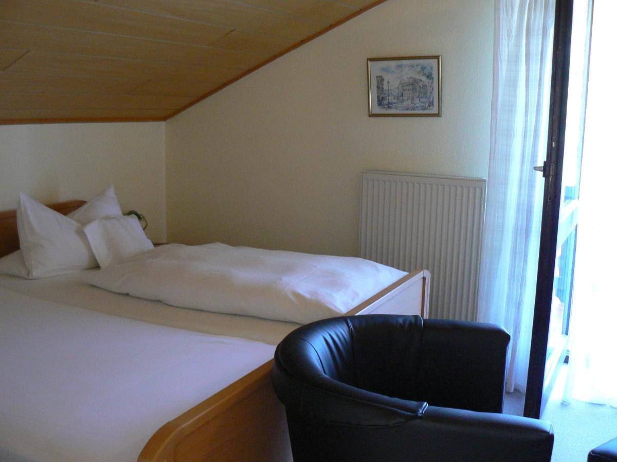 Haus Evelyn / Haus Heidemarie Bad Fussing Room photo