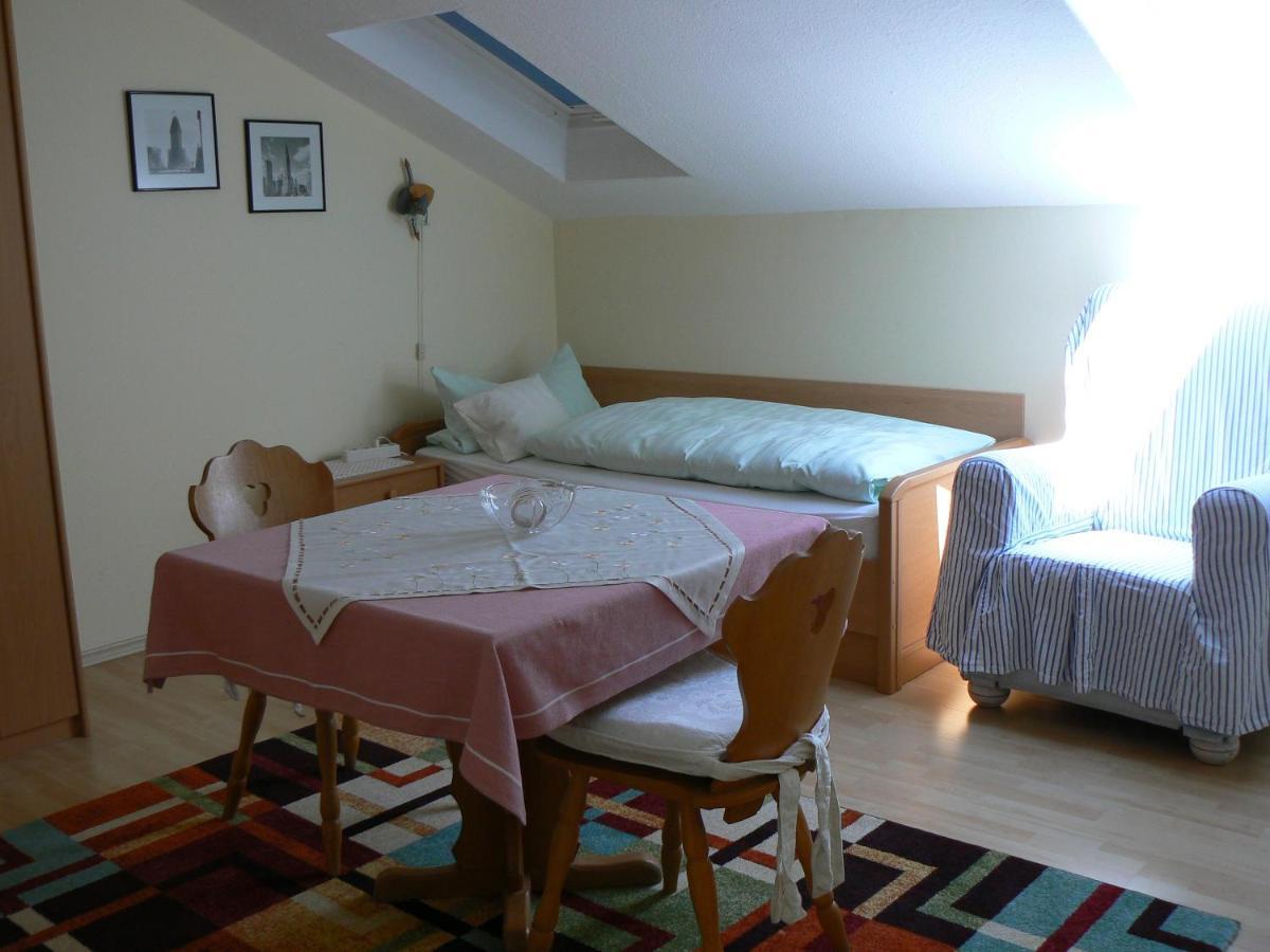 Haus Evelyn / Haus Heidemarie Bad Fussing Room photo