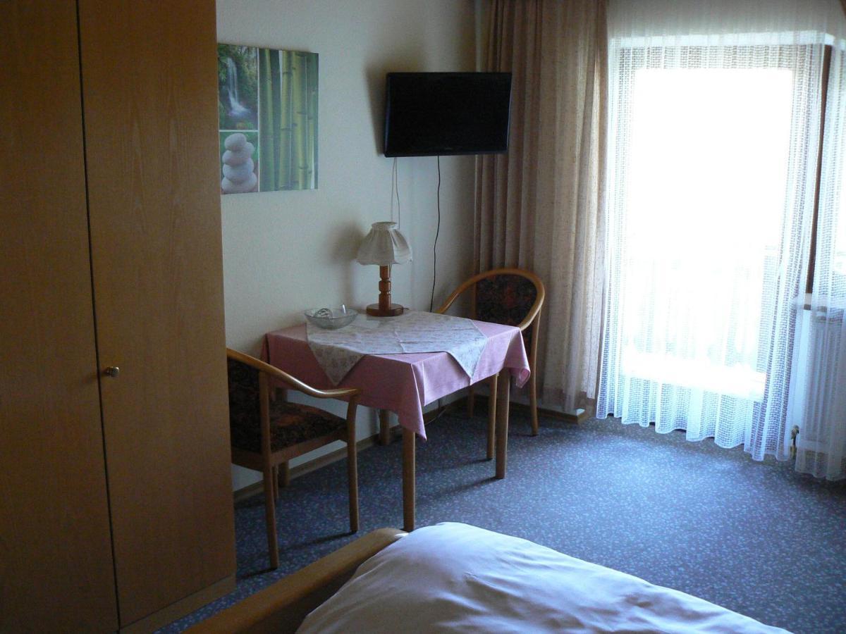 Haus Evelyn / Haus Heidemarie Bad Fussing Room photo