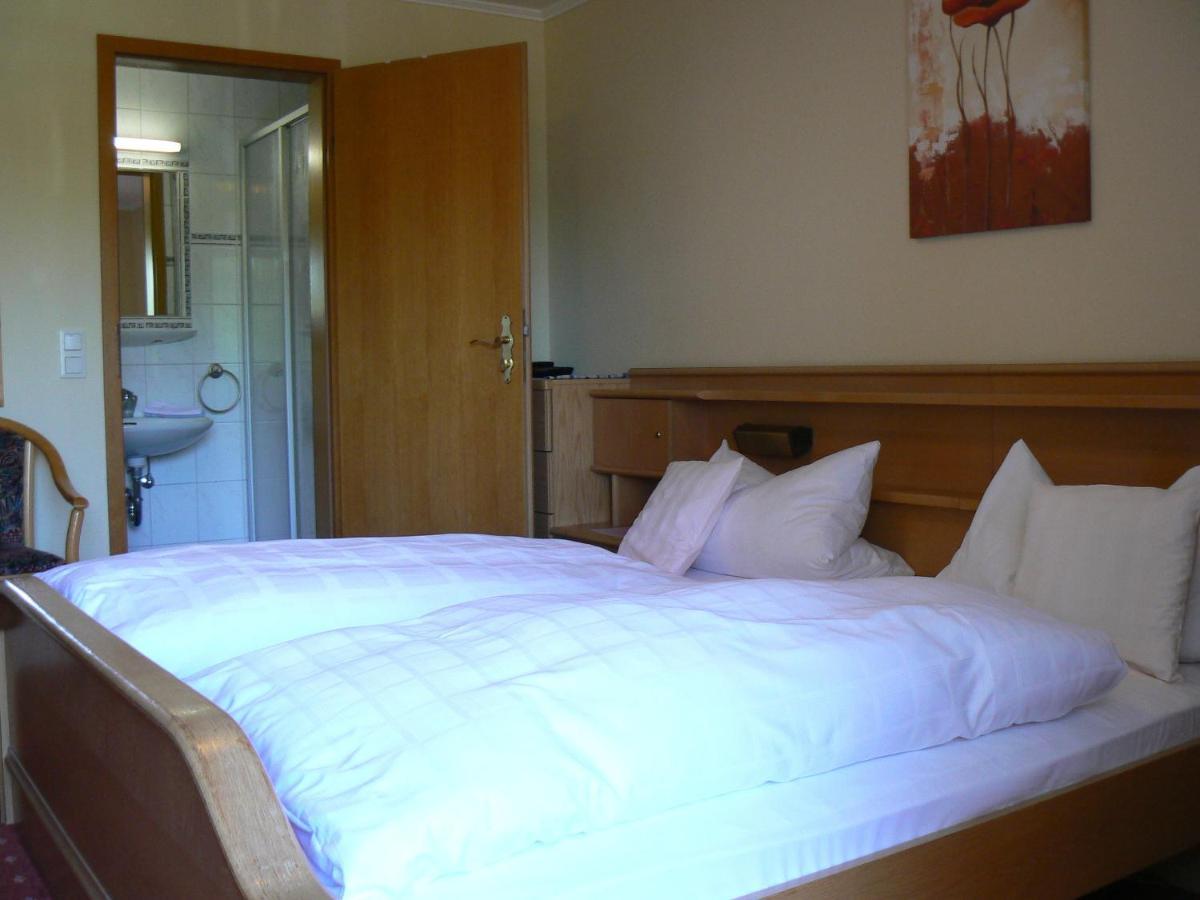 Haus Evelyn / Haus Heidemarie Bad Fussing Room photo